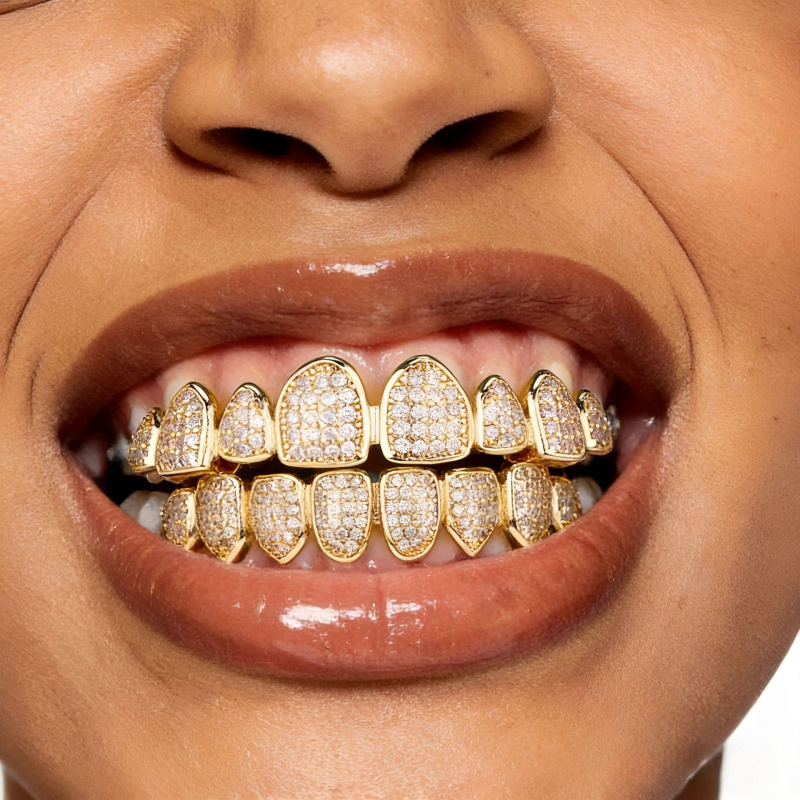 New HipHop CZ Teeth Set For Un - Body Jewelry High End のレビューと価格