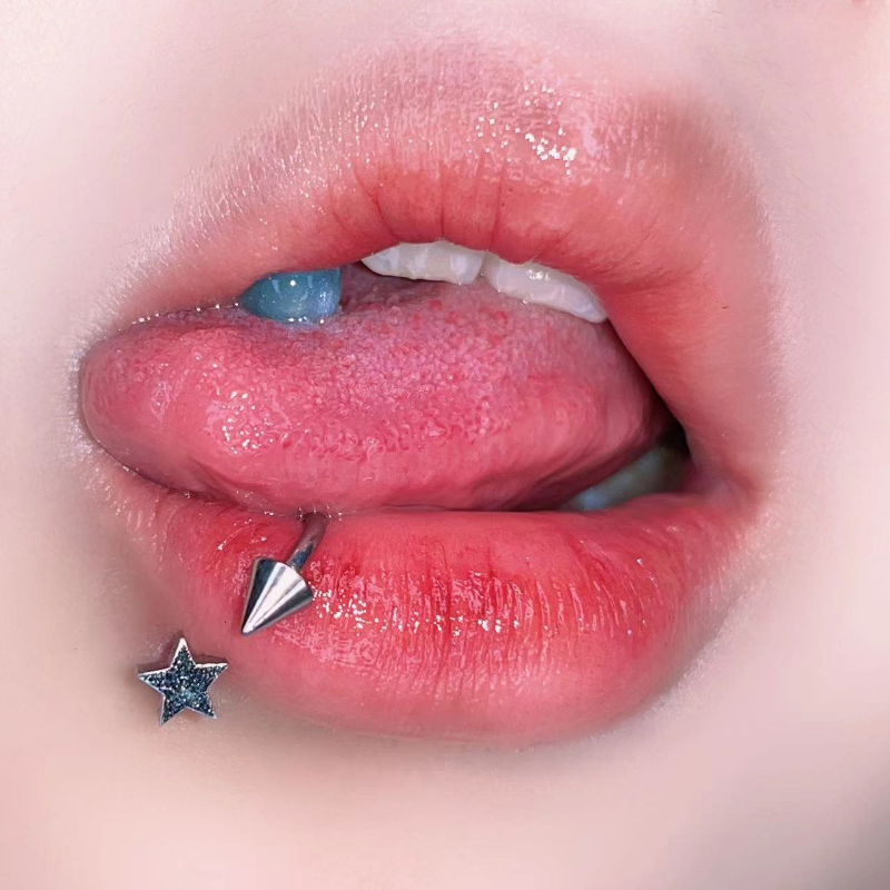 1PC Five-pointed Star Lip Pier - Body Jewelry Vertical Labret のレビューと価格