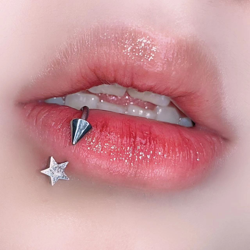 1PC Five-pointed Star Lip Pier - Body Jewelry Vertical Labret のレビューと価格