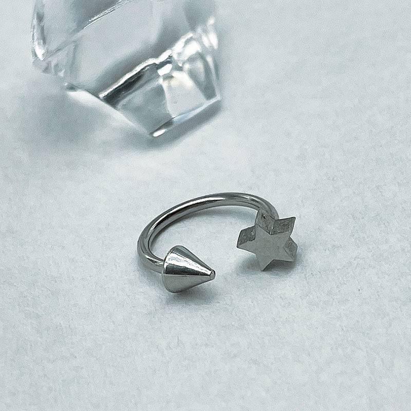 1PC Five-pointed Star Lip Pier - Body Jewelry Vertical Labret のレビューと価格