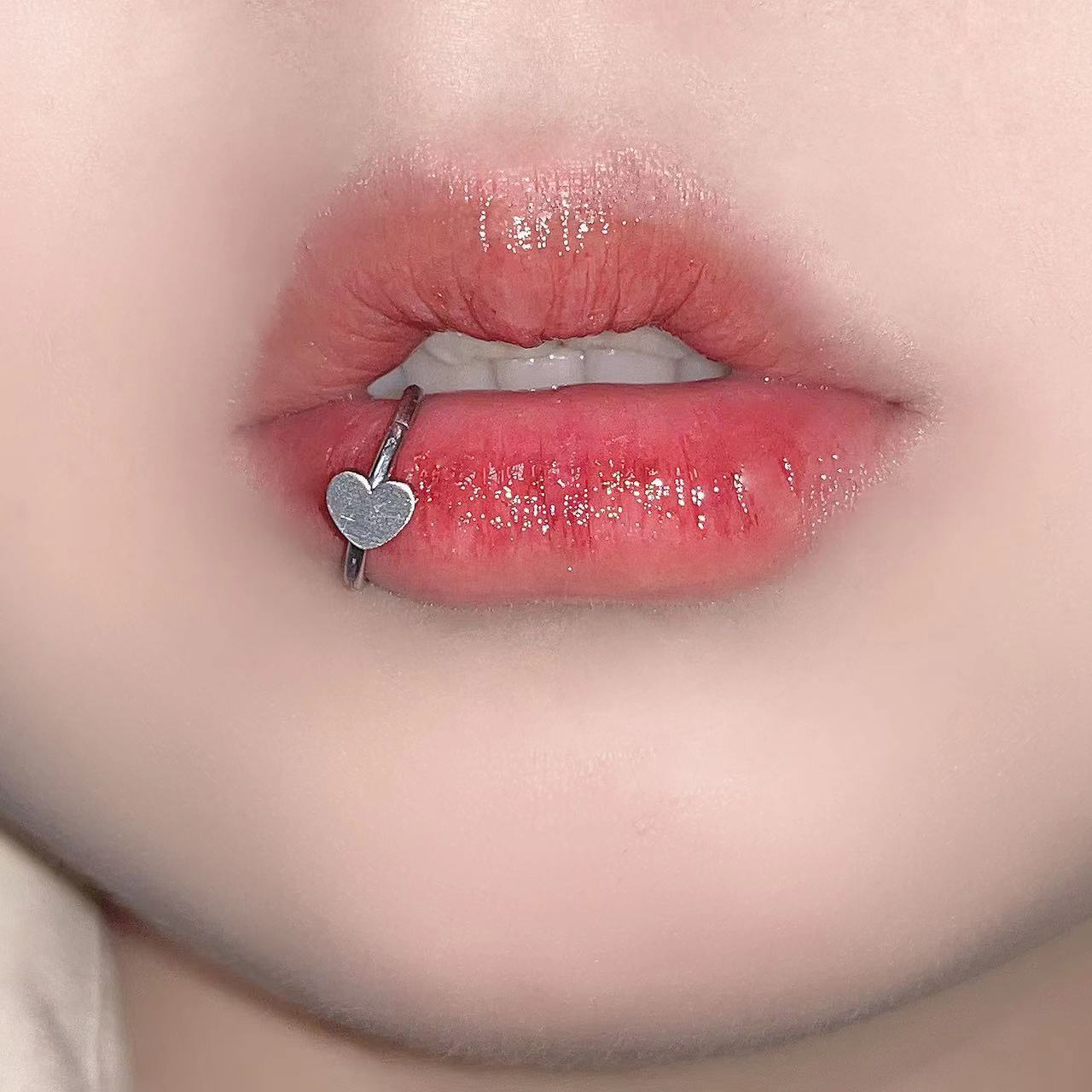 Stainless Steel Lip Ring Hinge - Body Jewelry Vertical Labret のレビューと価格
